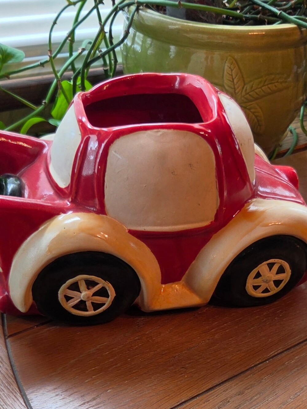 Vintage Volkswagon Planter - Picture 4 of 6